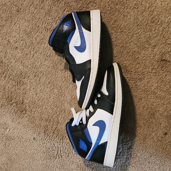 Jordan 1 - Picture 2 of 4